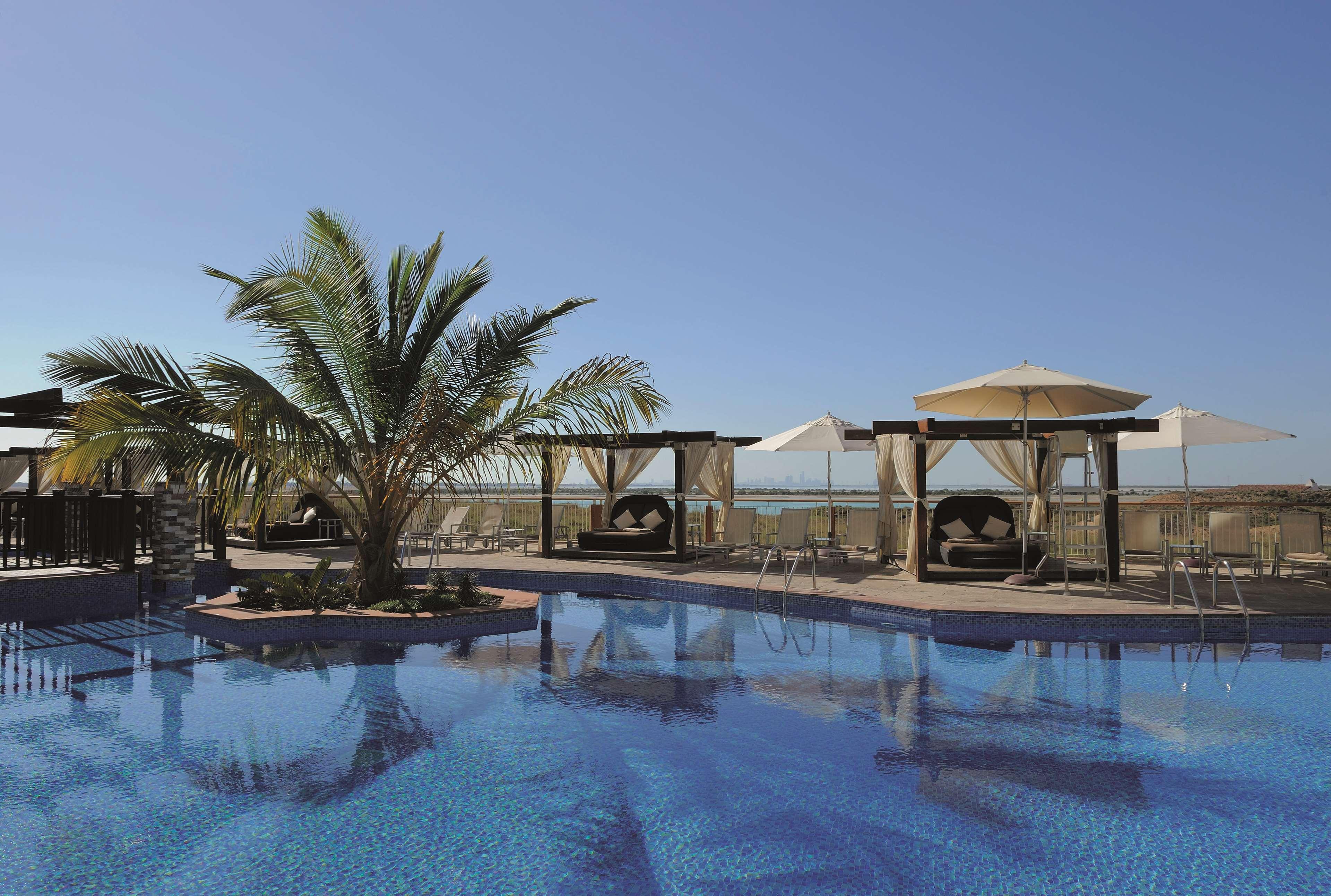 Radisson Blu Hotel, Abu Dhabi Yas Island Ngoại thất bức ảnh